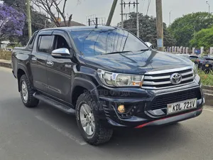 Toyota Hilux Double Cab 2016 Black