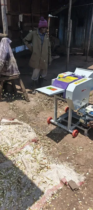 High-Speed Cutter Machine (500kg/hr)