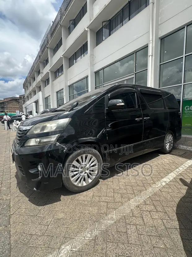 Toyota Vellfire 2014 Black - 1