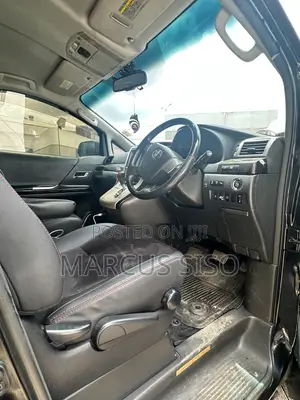 Toyota Vellfire 2014 Black
