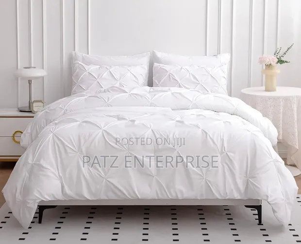 Pinch Pleat Pintuck Duvet Cover Set - 1