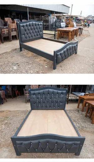 Kitanda cha Mbao cha Rangi Nyeusi Nyeusi (Queen Size)