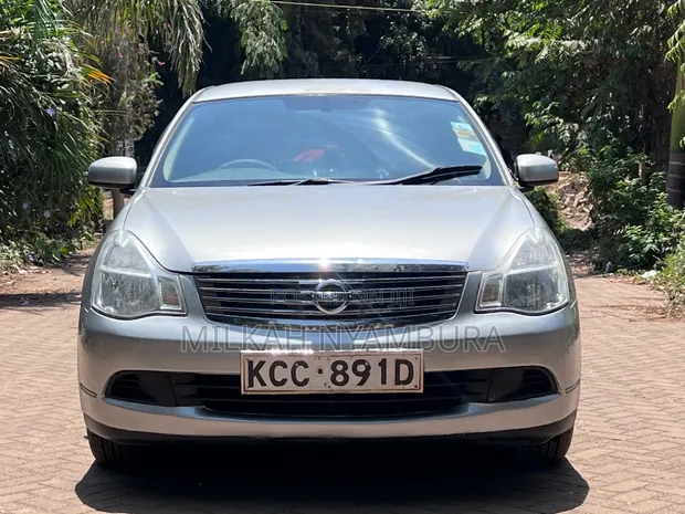 Nissan Bluebird 2008 Silver - 1