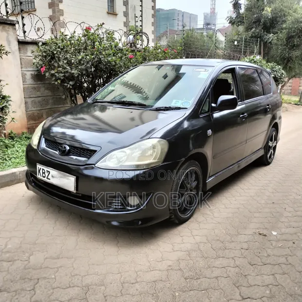 Toyota Ipsum 2008 Nyeusi - 1