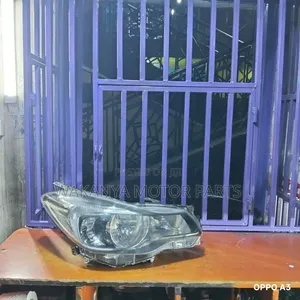 Subaru Impreza N16/G4/GP2/GP7 Headlamp Isiyo Xenon (Iliyotumika)
