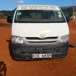 Toyota HiAce 2008 - White