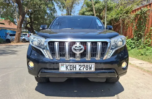 Toyota Land Cruiser Prado 2015 Black - 1