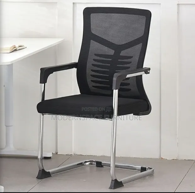 Modern Mesh Visitor Office Chair - Chrome Frame - 1