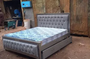 Elegant Grey 5x6 Bed with Storage Drawer and Mattress