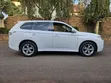 Mitsubishi Outlander 2013 White - 4