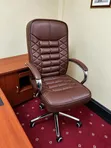 Kiti cha Ofisi cha Brown Leather Executive - 1