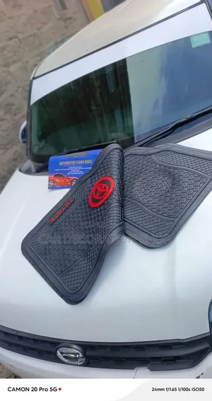 Toyota Car Floor Mats Zenye Muundo na Nembo