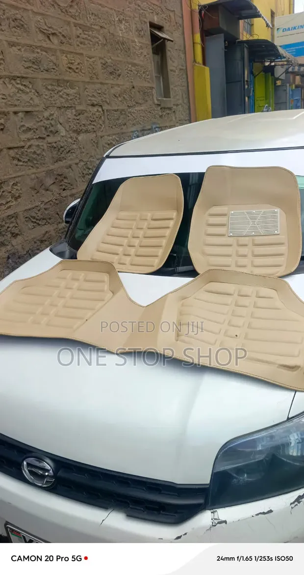 Heavy Duty Leatherette Floor Mats na Rear Mat Iliyounganishwa - Mazda - 1