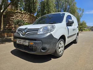 Renault Kangoo 2015 Nyeupe