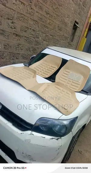 3pc Leather Deep Dish Floor Mats na Raised Ridges - Nissan