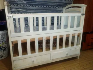 Baby Cot (Cot + Mattress + Net)