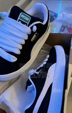 Puma Classic Sneakers - Brand New