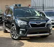 Subaru Forester Premium AWD 2019 Nyeusi - 4