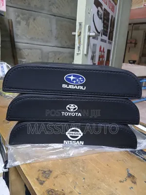 Washikaji wa Leso za Subaru kwa Gari