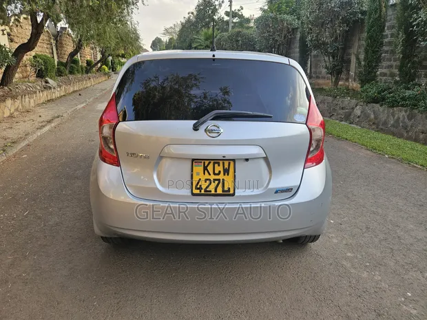 Nissan Note 1.2 Petrol 2013 Nyeupe - 1