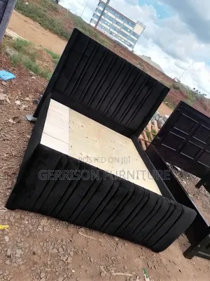 5x6 Midnight Black Velvet Tufted Bed Frame