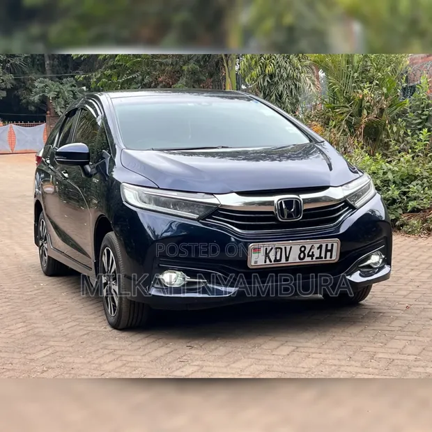 Honda Fit Shuttle 2018 Hybrid - 1