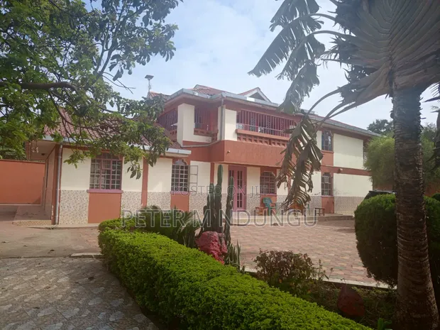Maisonette ya Vyumba 6 na Sebule ya Wageni Thome Five kwa Ajili ya Kukodisha - 1