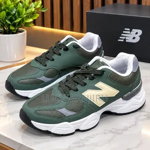 New Balance Sneakers - Green