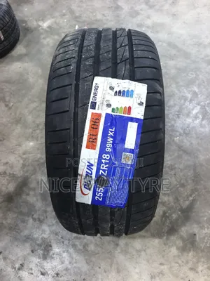 Matairi 255/40R18 Durun High Performance