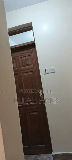 Huduma ya Ufungaji Milango na Vifunguo