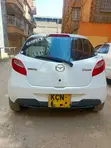 Mazda Demio 2010 Nyeupe - 4