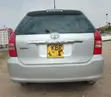 Toyota Wish 2006 Nyeupe - 4