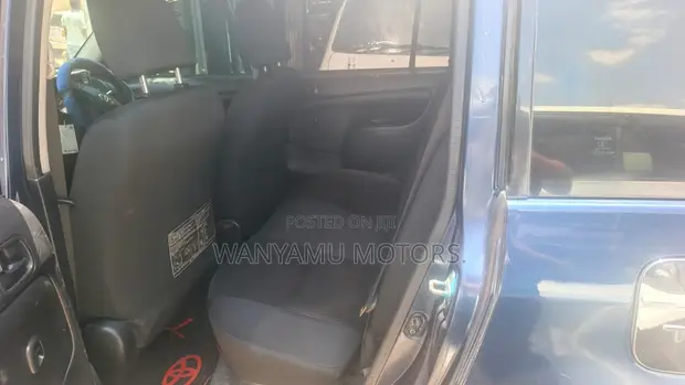 Toyota Succeed 2015 Bluu - 1