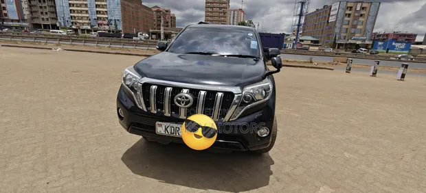 Toyota Land Cruiser Prado 2017 Black - 1
