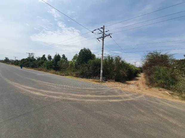 Eneo la 1 Acre Linalogusa Lami Barguret, Nanyuki - 1