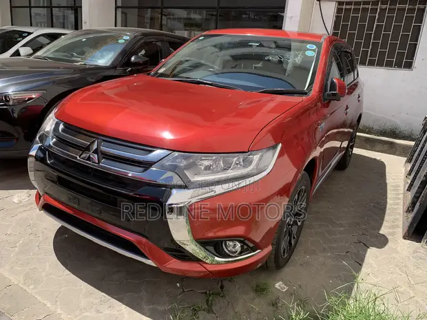 Mitsubishi Outlander 2.4 PHEV AWD 2019 Red - 1