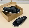 Sandals za Clarks Nyeusi za Kufungwa kwa Msalaba - 2