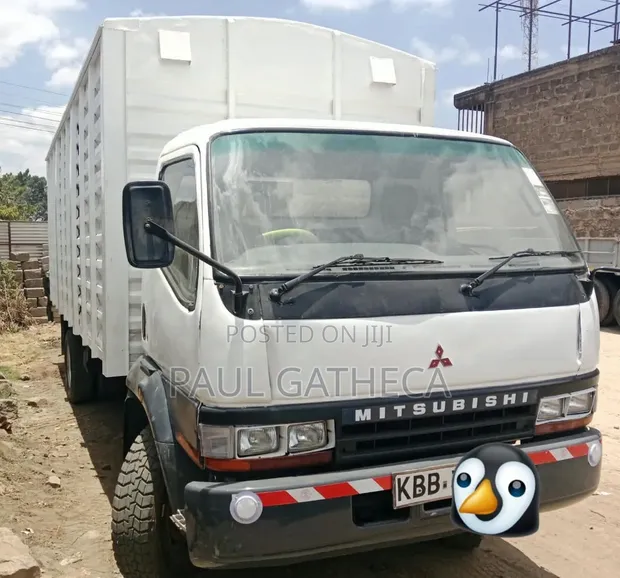 Mitsubishi FH Box Truck - 1