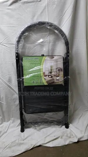23810B Nyeusi 2-Step Ladder