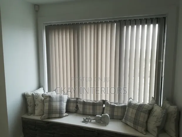 Vertical Blinds za Nyumbani na Ofisi - 1