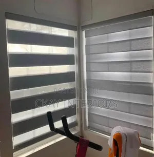 Horizontal Blinds kwa Madirisha ya Ofisi