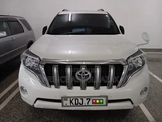 Toyota Land Cruiser Prado 2015 TX.L Nyeupe - 1