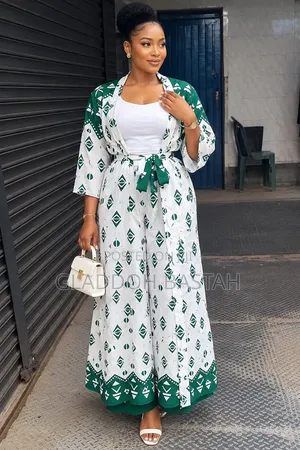 Nguo Mpya za Wanawake, Nguo za Watoto na Matandiko
