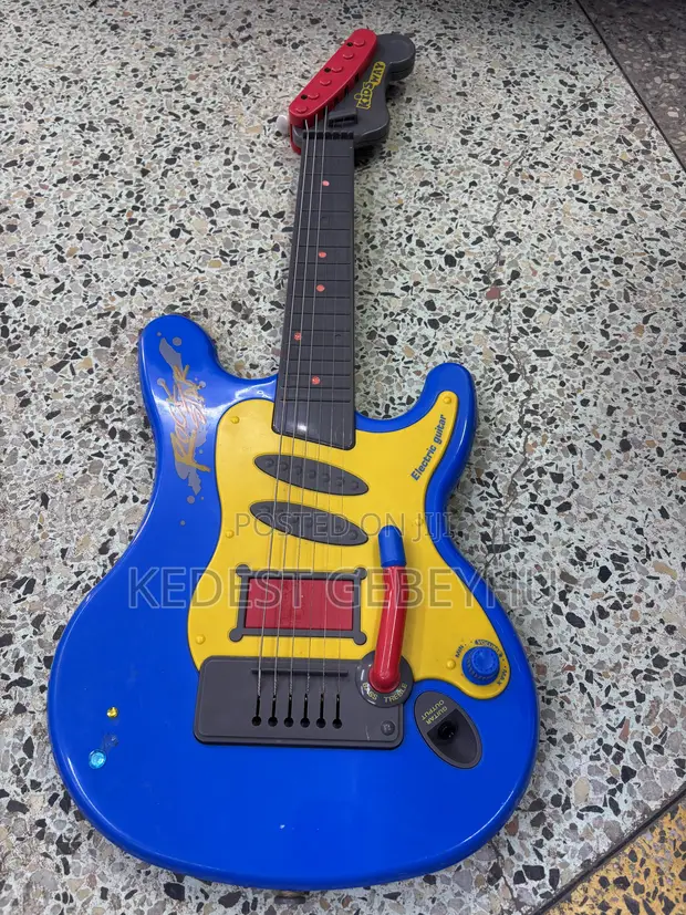 Toy Guitar ya Umeme Iliyotumika - 1