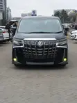 Toyota Alphard 2020 Nyeusi - 1