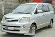 Toyota Noah 2005 Nyeupe - 1