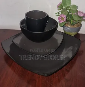 Kompleti ya Dinner Set ya Keramik (24pcs)