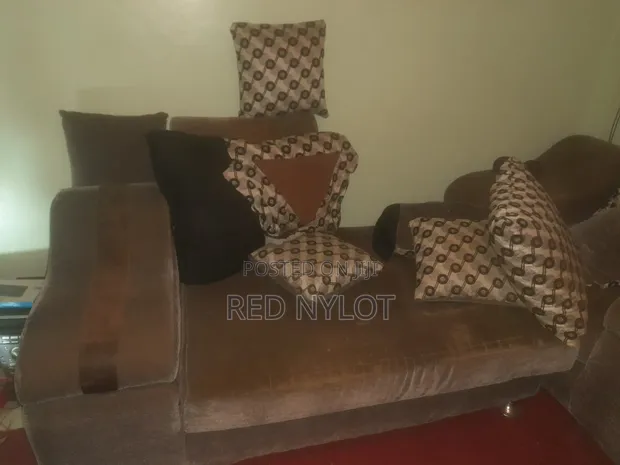 Used 7-Seater Durable Couch - 1