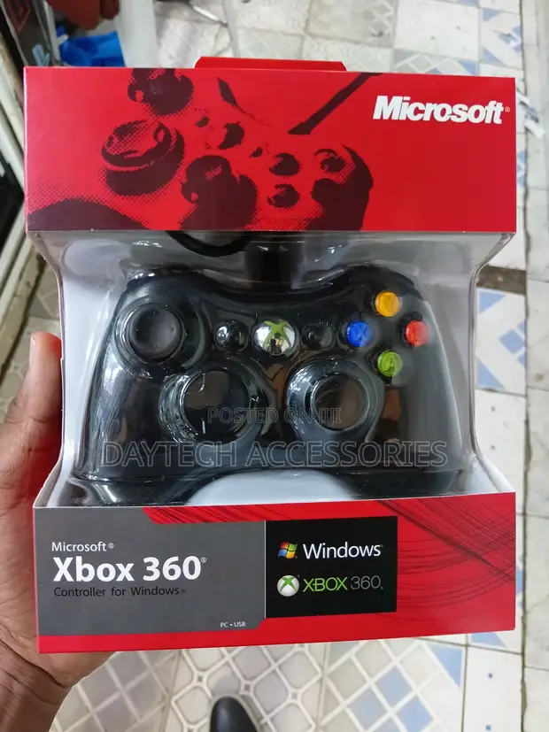 Microsoft Xbox 360 Wired Controller for PC & Console - 1