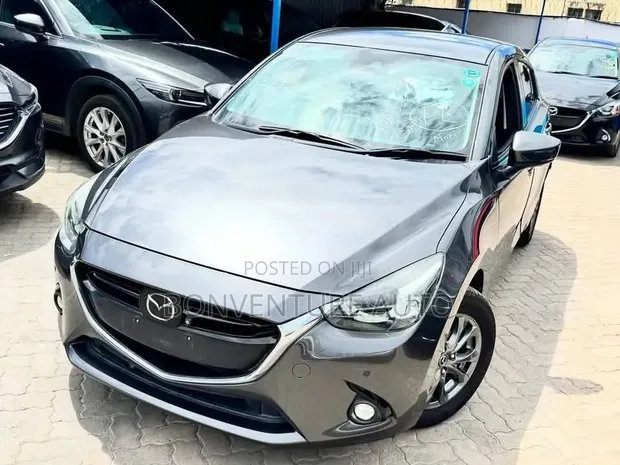 Mazda Demio AZ 2018 Kijivu - 1
